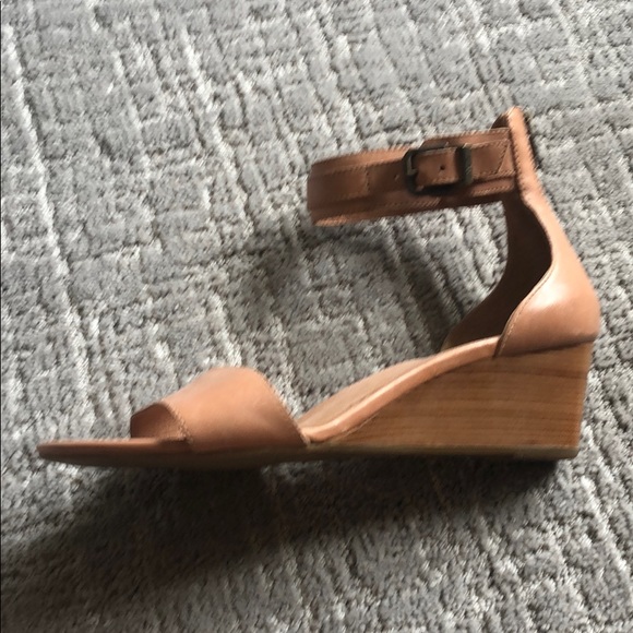 UGG sandals - Picture 3 of 5